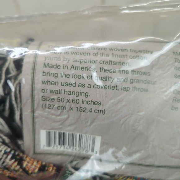 Christmas Curiosity Playful Cats and Kittens Vintage Tapestry Afghan Throw - Picture 7 of 7